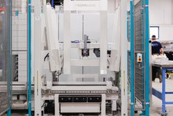 Robotic Sorter for Combo Forms equipment