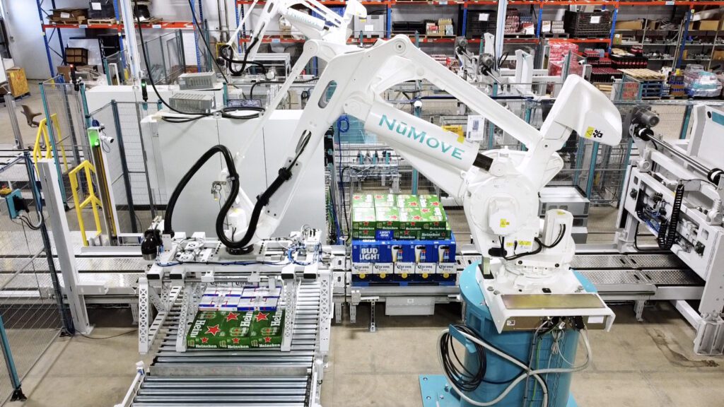 Robotic layer mixed palletizing system showcasing NūMove's 2024 innovations