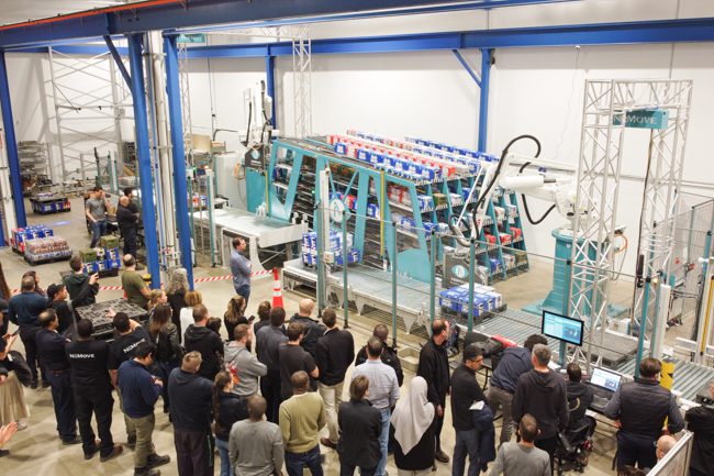 démonstration robotique lors d'une rencontre générale