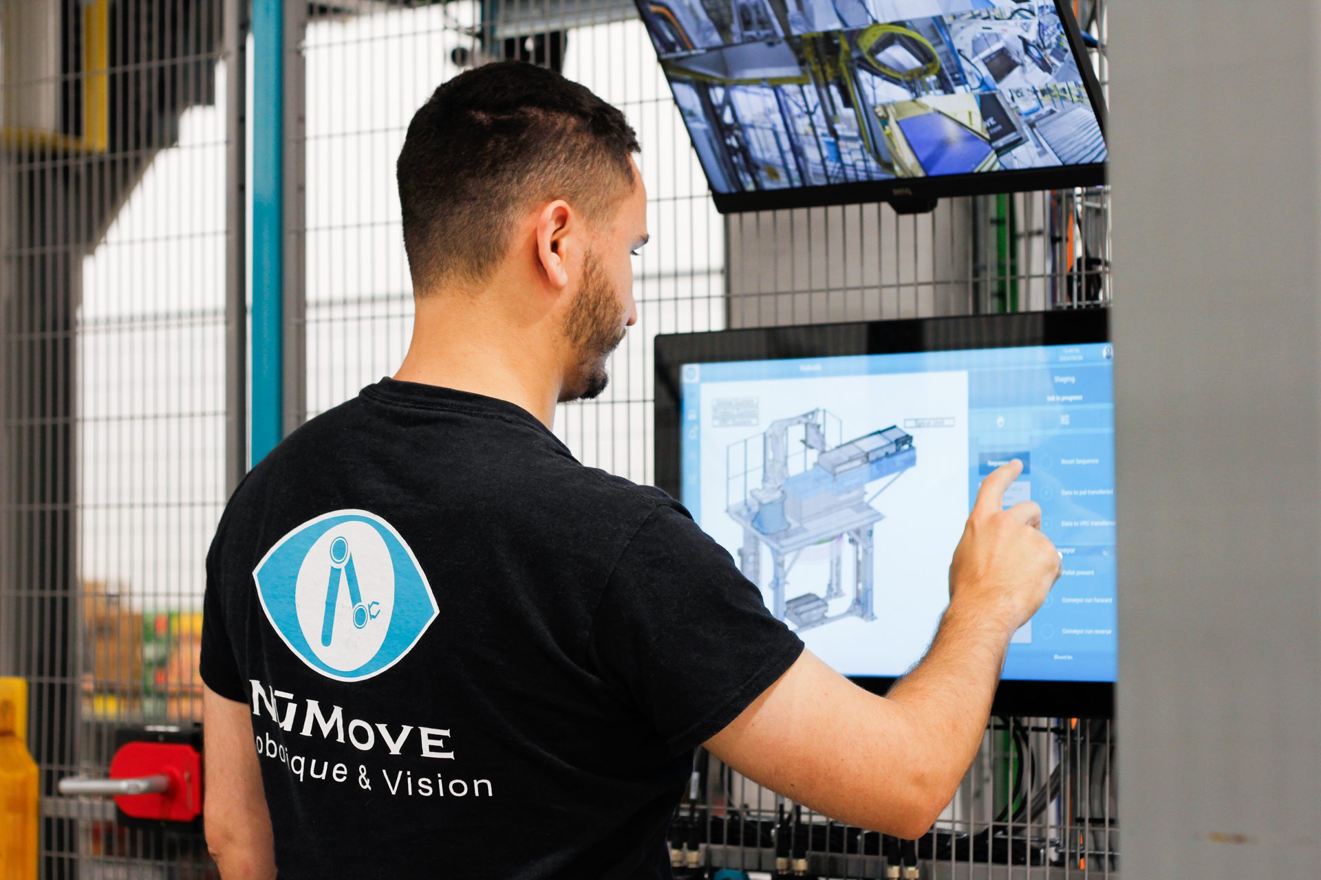 Employee NūMove uses NūLogik software