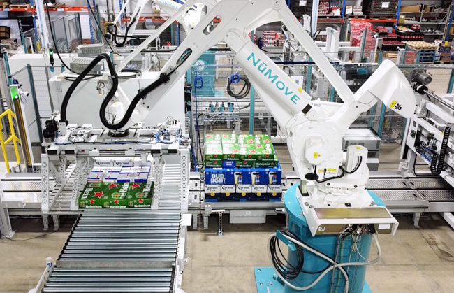 Avantages de la palettisation mixte robotisée par couche : jusqu&rsquo;à 2.5x plus rapide qu&rsquo;un palettiseur standard