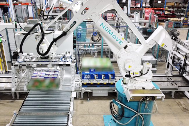 floor level robot multi-SKU within Layer miniature